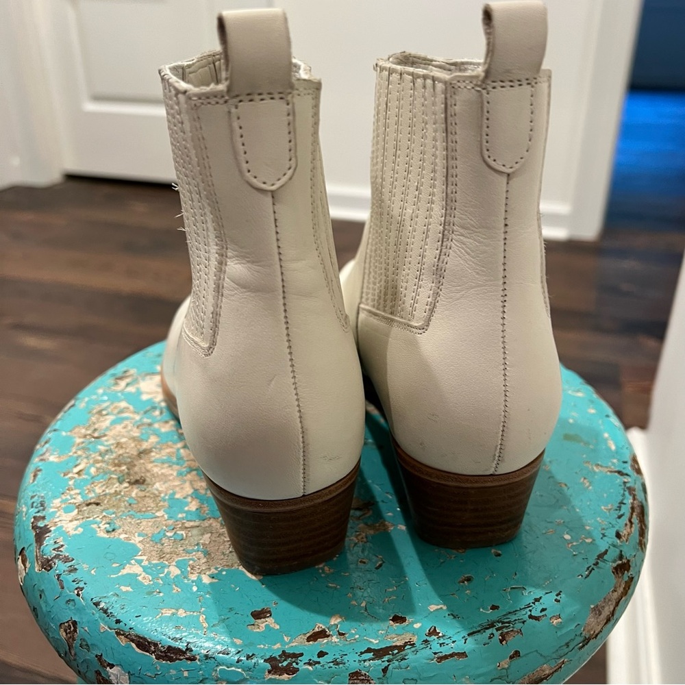 Marc Fisher off-white Genuine Leather Ankle Boots size 6.5 western southwestern - Picture 13 of 17